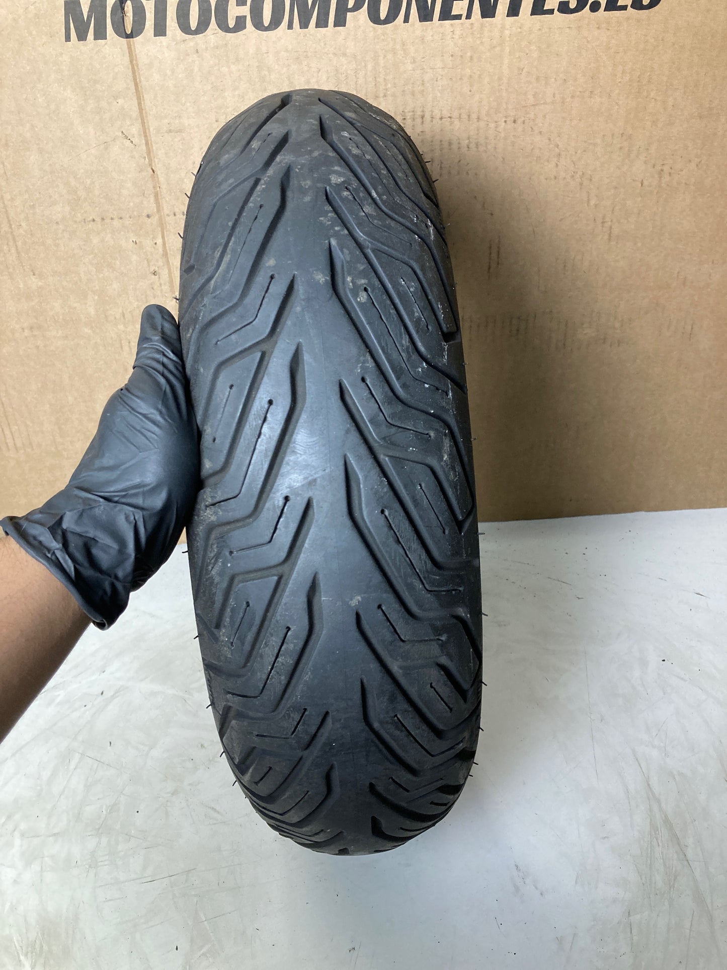 Neumático MICHELIN CITY GRIP 2 140/60/13