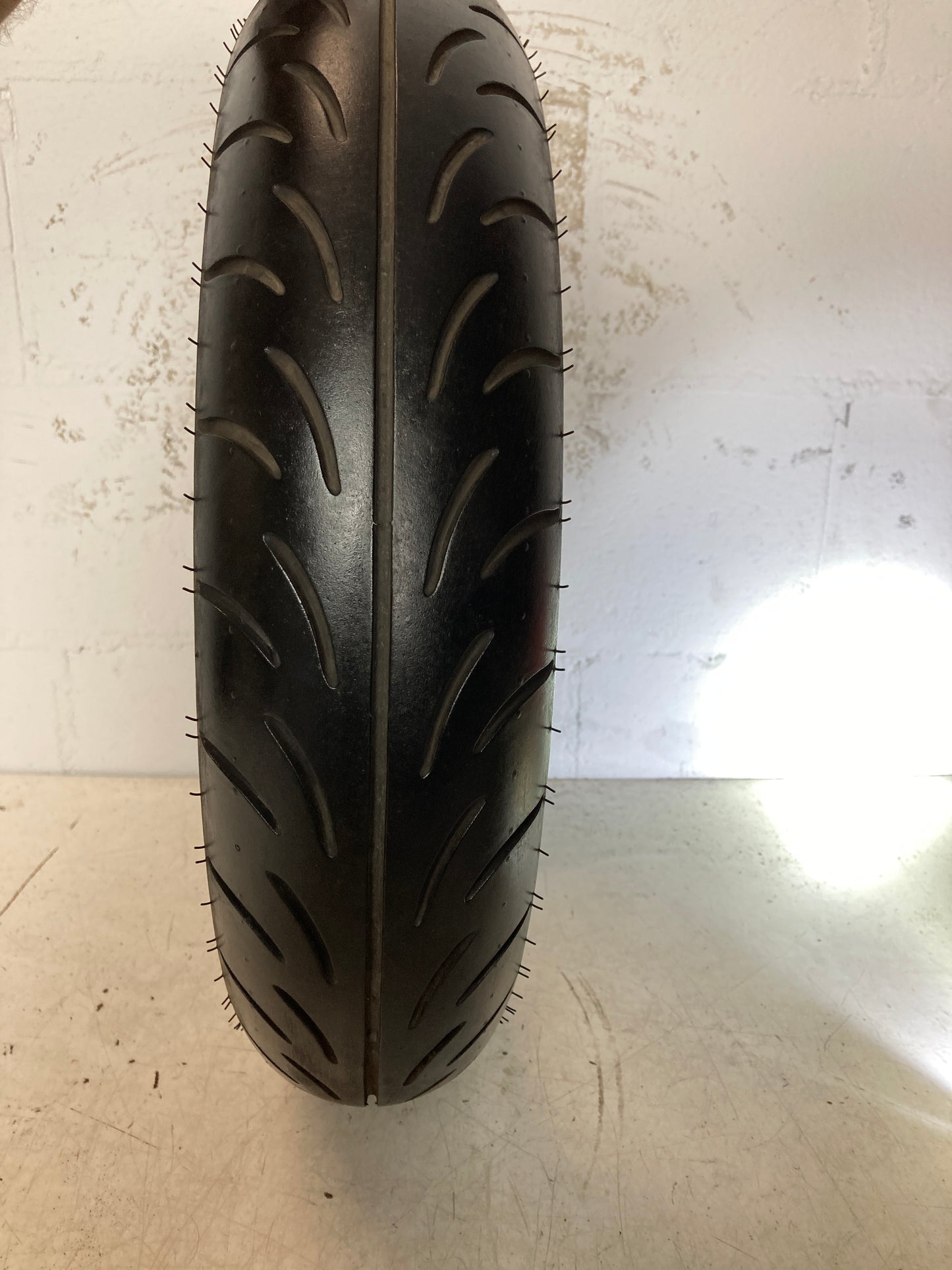 Neumático BRIDGESTONE BATTLAX SCF 110/90/13