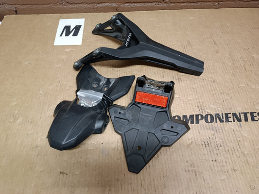 PORTAMATRÍCULAS  HONDA CB650R