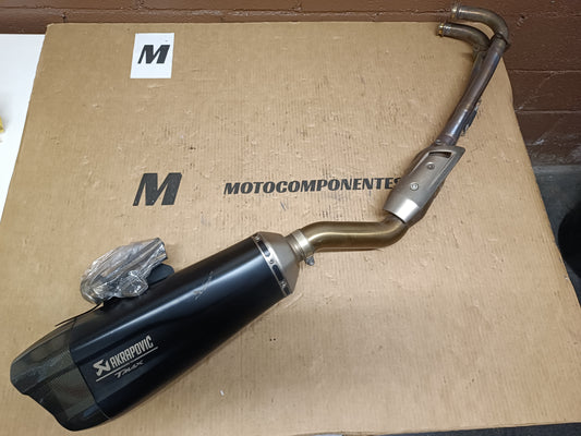 ESCAPE AKRAPOVIC  YAMAHA T-MAX 530