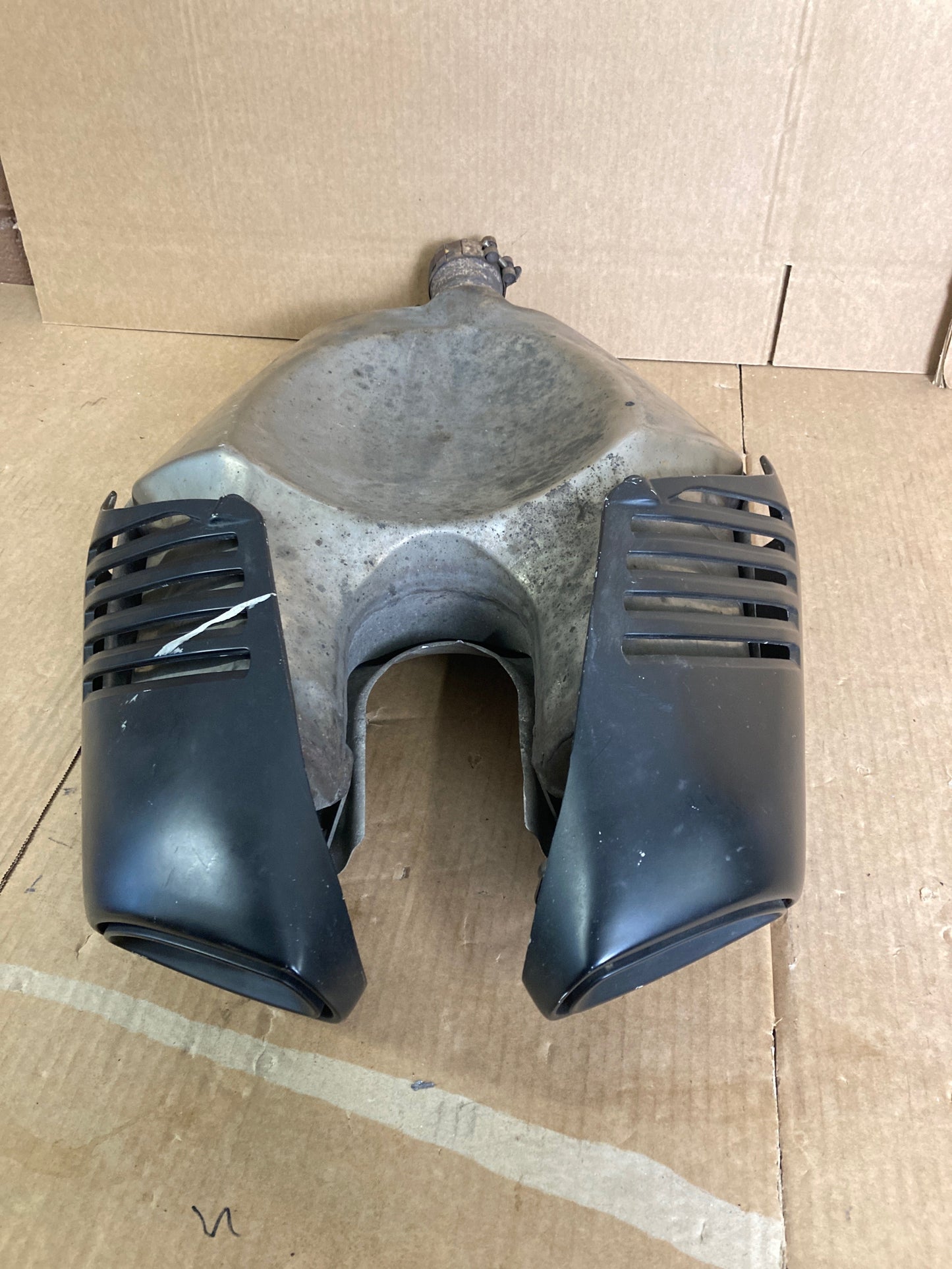 ESCAPE  APRILIA SHIVER 750