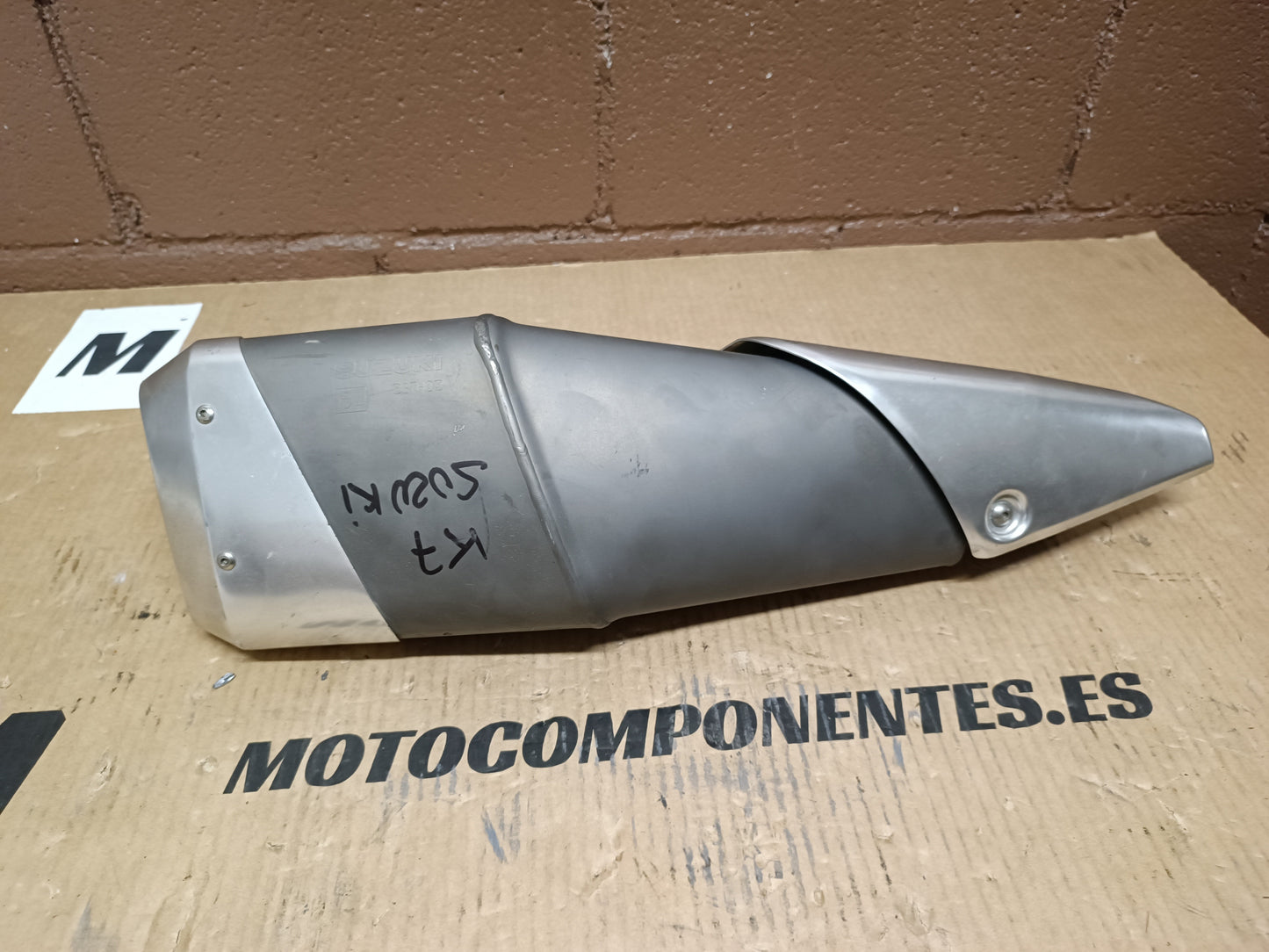 ESCAPE  SUZUKI GSXR 600