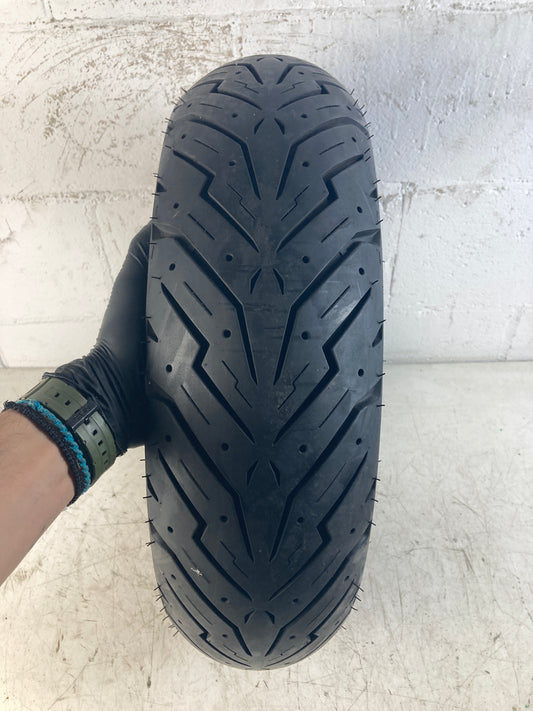 Neumático PIRELLI ANGEL SCOOTER  140/70/14